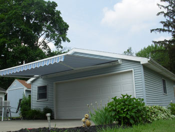 retractable awnings